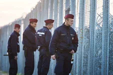 Дүрвэгсдийн хүлээн авахаас татгалзав