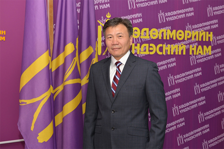 ХҮН багш нартаа баярын мэнд дэвшүүллээ