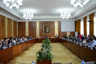 Усыг эзэнтэй болгоно
