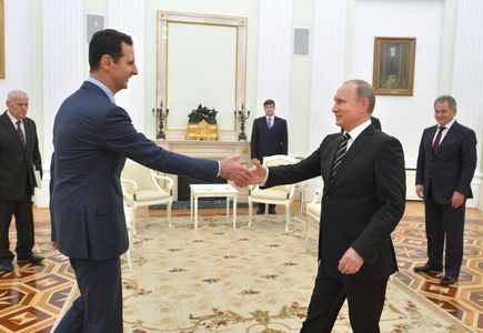 Ассад Дамаскийг орхин гарлаа