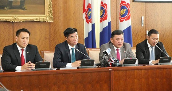 МАН-ын бүлэг Д.Гантулга, Д.Мурат нарын асуудлаар шийдэлд хүрсэнгүй