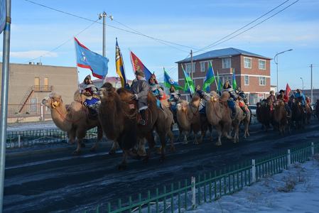 Алтай хотод ”Тэмээний баяр” болж байна