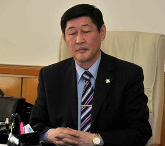 Үндсэн хуулийн өөрчлөлтийг  амжуулаад баталвал сайн хэрэг