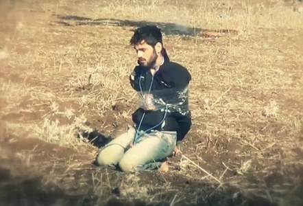 Сирийн дайчныг шатаажээ