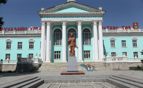 Хүүхдийн урлан бүтээх төвийг шинээр барих мөнгө байхгүй