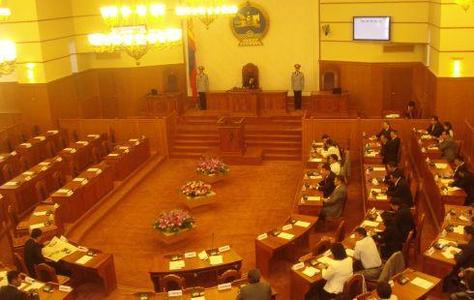 МАН-ынхан хуралдаанд ирэхгүй байна