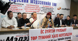П.Цагаан С.Жавхлантай уулзая гэжээ