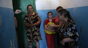 Зүүн хязгаарт дахь тусламжаа зогсоов