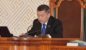 З.Энхболд Тавантолгойн гэрээний төслийг сөхөж харсан уу