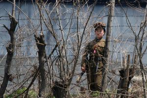Солонгос хилчид хятадуудыг хороосон гэв
