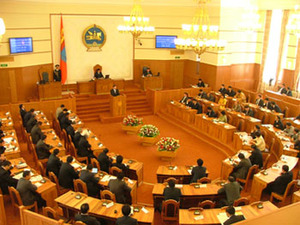 Чуулган хаалттай үргэлжилж байна 