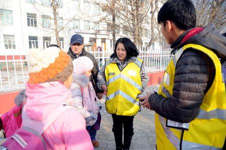 ”School police” эргүүлд оролцсон эцэг эхчүүд чууллаа