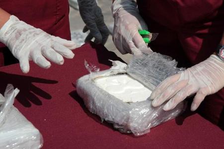 Хар тамхи зөөвөрлөсөн хэрэгт 6 иргэн холбогджээ