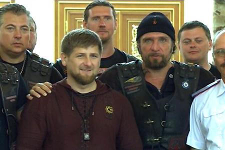 Кадыров байкер болов
