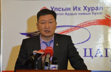 Тэтгэврийн насыг ижил болгохгүй