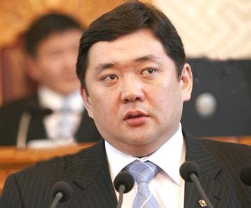Төрийн алба түвшин байх нь намын боловсон хүчинтэй холбоотой