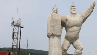 Дархан аварга Д.Дамдингийн нэрэмжит сургуулийн ой болно