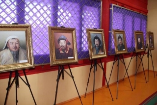 Хаадын хөрөг зургаар үзэсгэлэн гаргана