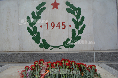 Эрэлхэг баатруудаа дурссан өдрүүд