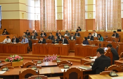Намрын ээлжит  чуулганаар хэлэлцэх асуудлын баталлаа