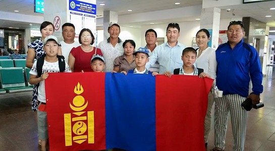 Өсвөрийн шатарчид гурван мөнгө, найман хүрэл медаль хүртжээ