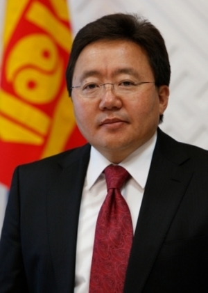 Чөлөөлөх дайны ялалтын парадыг сонирхлоо