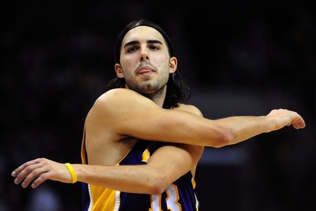 Саша Вуячич NBA-д эргэн ирлээ