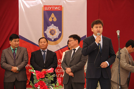 Хаан Банкны тэтгэлэгт хөтөлбөрт шалгарсан шилдэг оюутнууд өнөөдөр батламжаа гардан авлаа