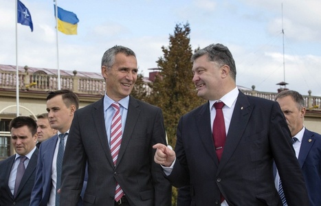 Порошенко “НАТО”-д элсэхийг яарав