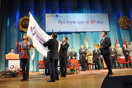 Төв эмнэлгийг Сүхбаатарын одонгоор шагнав