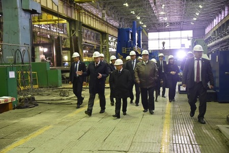 Турбины үйлдвэртэй танилцав