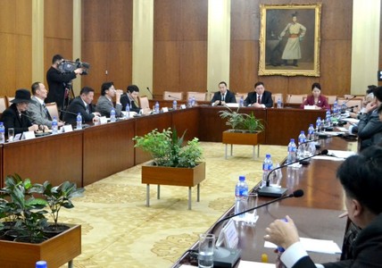 Намуудын удирдлагууд уулзана