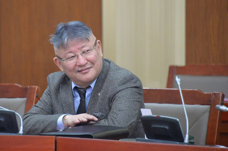 УИХ-ын гишүүн С.Дэмбэрэлийг улираан сонголоо