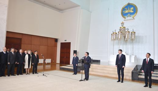 Дипломат корпусын төлөөлөгчдийг хүлээн авч уулзав