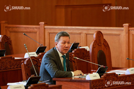 Лу.Болд Оюутолгойн талаар дуугардаггүй нь ийм учиртай гэнэ