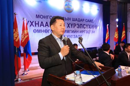 Шадар сайд говийн аймгуудад ажиллалаа 