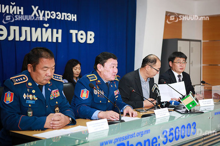 Анхны хиймэл дагуулыг сансарт хөөргөнө