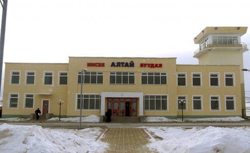 “Алтай” нисэх буудал хатуу хучилттай зурвастай болно