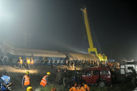 Энэтхэг: Амиа алдагсдын тоо нэмэгджээ