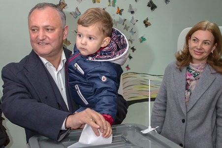 Молдав шинэ ерөнхийлөгчтэй боллоо