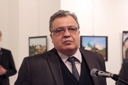 Элчингийн үхлийн талаар мэдээлэхийг хориглов