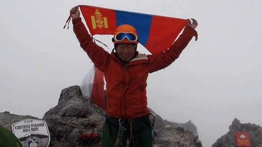Б.Гангаамаа 