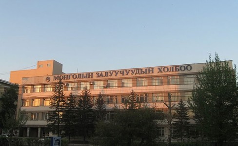 МЗХ залуучуудын санаачлагыг дэмжин ажиллахыг У.Хүрэлсүхээс хүслээ