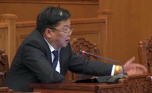 Д.Хаянхярваа Ерөнхий сайдад асуулга тавьжээ