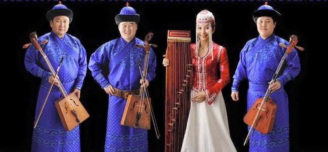 Монгол үндэсний хөгжим “Сантори” танхимд эгшиглэжээ