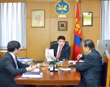 Засгийн газраас 948.3 саяыг гаргаж, улаанбурхантай тэмцэнэ