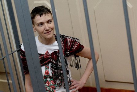 Надя Савченког эргэхийг зөвшөөрчээ
