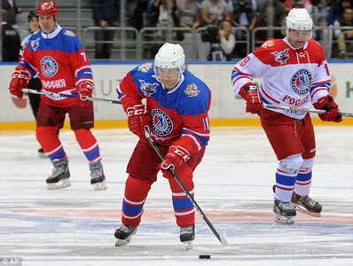Путин хоккей тоглов