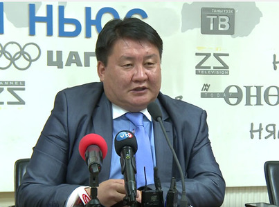 Ард түмэн бидний захиалагч