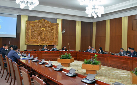 Нам, эвслийн бүлэг хуралдана 